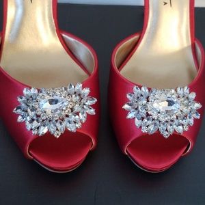 NWOB Badgley Mischka Satin Red Ankle Strap Heels